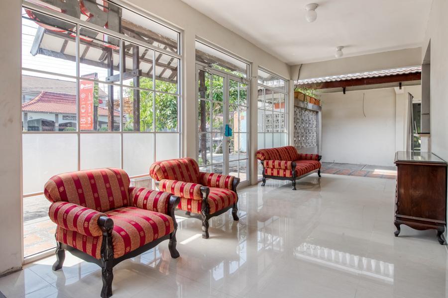 Reddoorz Near Malioboro Tugu Station Jogja Ξενοδοχείο Γιογκιακάρτα Εξωτερικό φωτογραφία