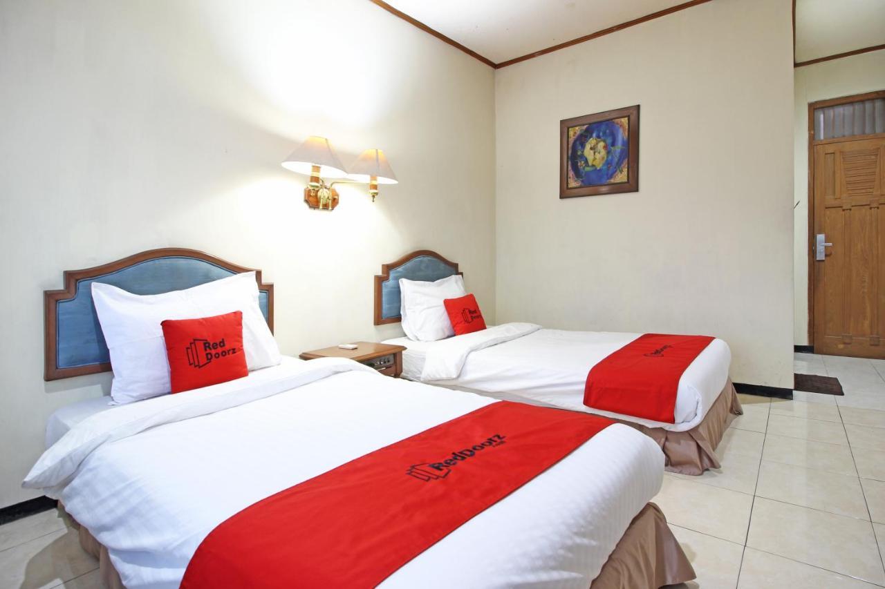 Reddoorz Near Malioboro Tugu Station Jogja Ξενοδοχείο Γιογκιακάρτα Εξωτερικό φωτογραφία