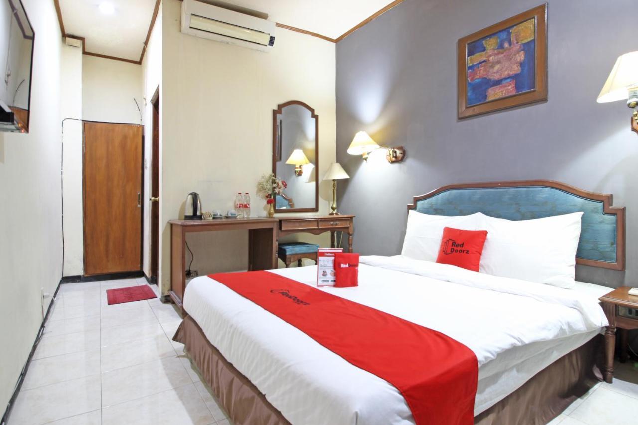 Reddoorz Near Malioboro Tugu Station Jogja Ξενοδοχείο Γιογκιακάρτα Εξωτερικό φωτογραφία