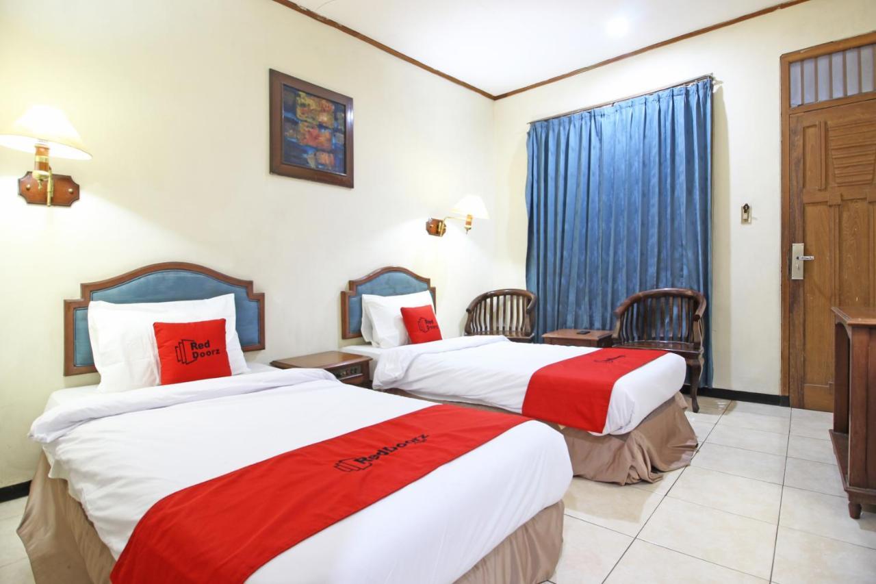Reddoorz Near Malioboro Tugu Station Jogja Ξενοδοχείο Γιογκιακάρτα Εξωτερικό φωτογραφία