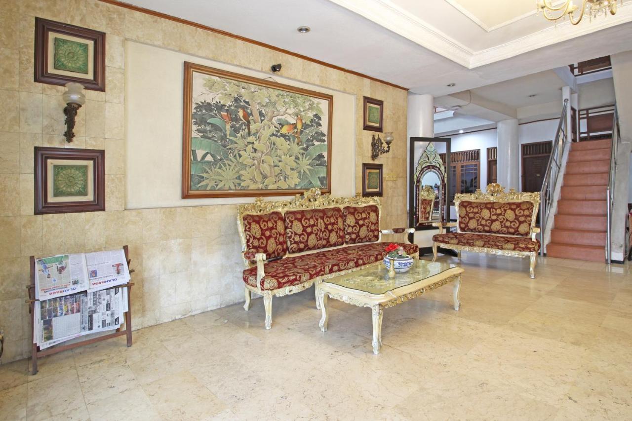 Reddoorz Near Malioboro Tugu Station Jogja Ξενοδοχείο Γιογκιακάρτα Εξωτερικό φωτογραφία