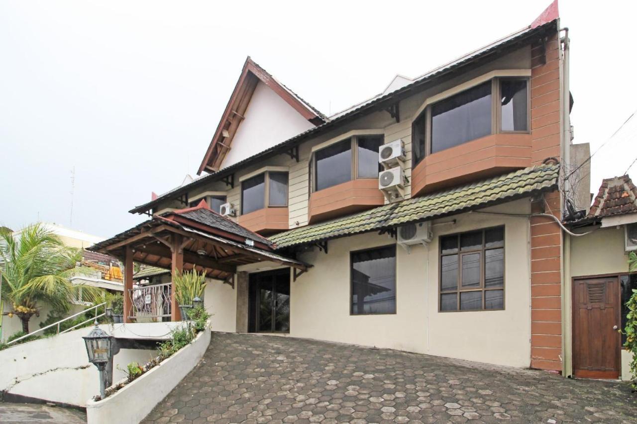 Reddoorz Near Malioboro Tugu Station Jogja Ξενοδοχείο Γιογκιακάρτα Εξωτερικό φωτογραφία